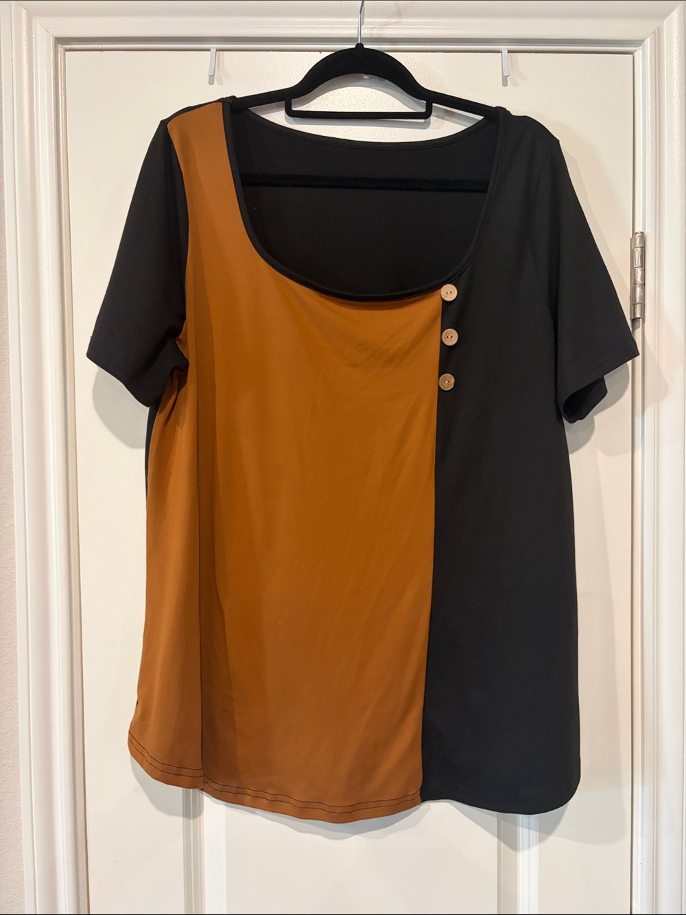 SHEIN Two-Tone Black and Rust Button Accent Short Sleeve Top